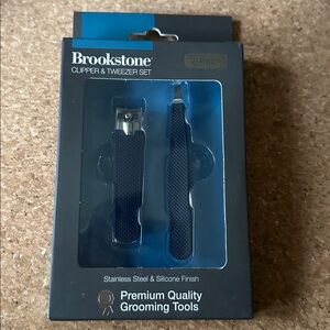 Brookstone Clipper & Tweezer Set